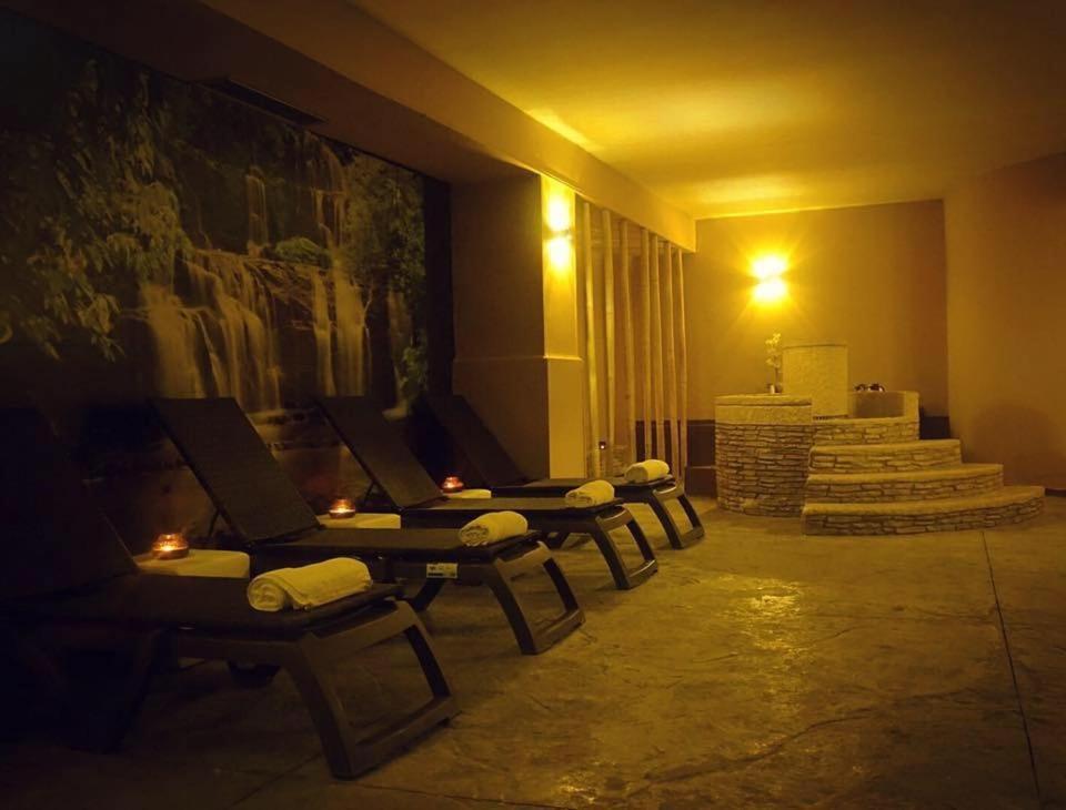 Park Hotel Paradiso بياتْسا أرمارِنا المظهر الخارجي الصورة