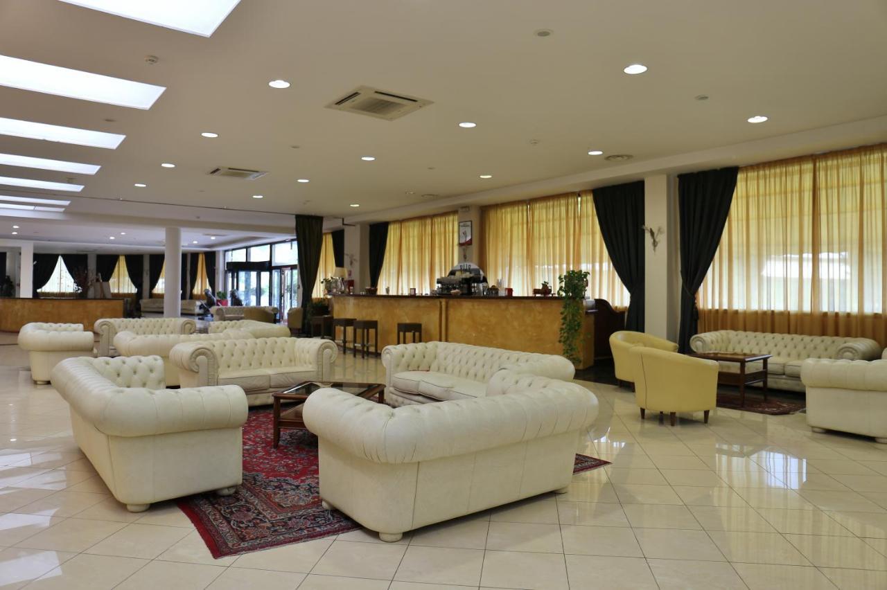 Park Hotel Paradiso بياتْسا أرمارِنا المظهر الخارجي الصورة