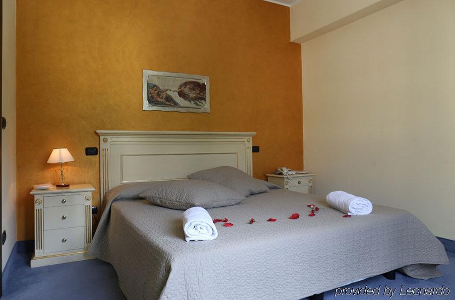Park Hotel Paradiso بياتْسا أرمارِنا المظهر الخارجي الصورة